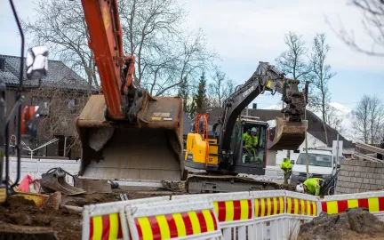 Gravemaskiner i boligfelt
