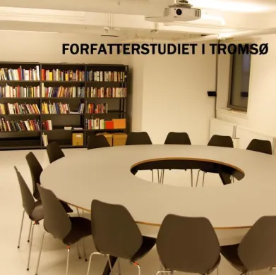 forfatterstudentene leser