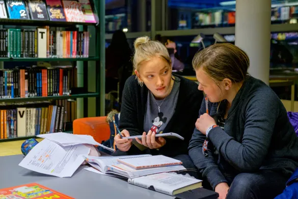 Tromsø bibliotek og byarkiv Foto: Mark Ledingham