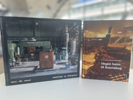 Under radaren, fotob&oslash;ker